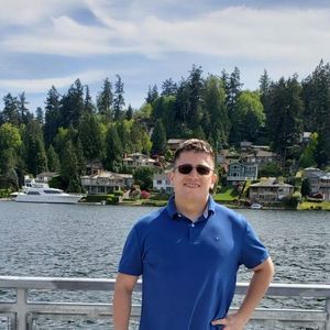 Meet your Posher, Andres felipe